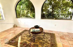 4-bedroom house 184 m² in Coral Gables for $1,050,000
