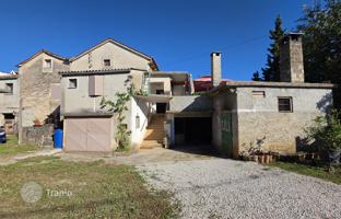 4-bedroom house 233 m² in Višnjan for 295,000 €