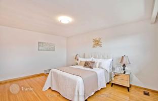 12-bedroom house in North York for C$2,136,000