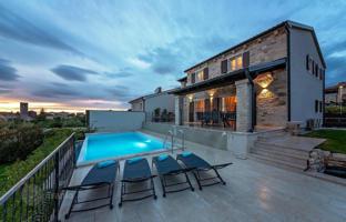 4-bedroom house 355 m² in Istria County for 790,000 €