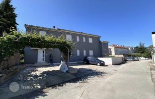 9-room house 350 m² in Pula for 850,000 €