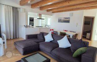 4-bedroom apartment 155 m² in Murter for 575,000 €