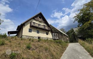 4-bedroom cottage 142 m² in Idrija for 329,000 €