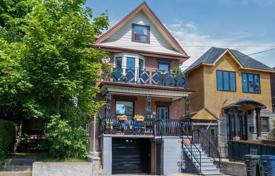 7-bedrooms townhome in Old Toronto, Canada for C$1,585,000