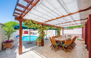 5-room house 210 m² in Kanfanar for 520,000 €