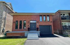 Townhome – North York, Toronto, Ontario,  Canada for C$2,029,000