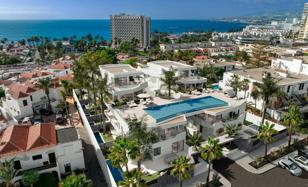2-bedroom apartment in new building 73 m² in Playa de las Americas for 854,000 €