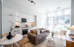 5-bedroom apartment in Dovercourt Road for C$740,000