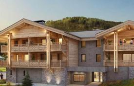 New comfortable residential complex with a swimming pool, 50 meters from the ski slopes, Les Gets, France for From 303,000 €