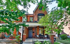 Terraced house – Manning Avenue, Old Toronto, Toronto,  Ontario,   Canada for C$2,596,000