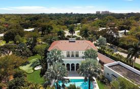 Elegant villa with a garden, a swimming pool, a garage and a terrace, Pinecrest, USA for $2,950,000