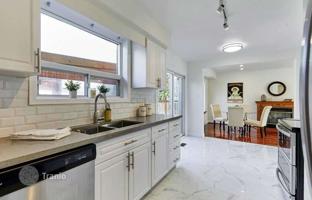 11-bedroom house in Scarborough for C$1,649,000