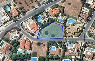 Land plot 1,390 m² in Mouttagiaka for 875,000 €