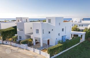 3-bedroom villa in Coral Bay for 850,000 €