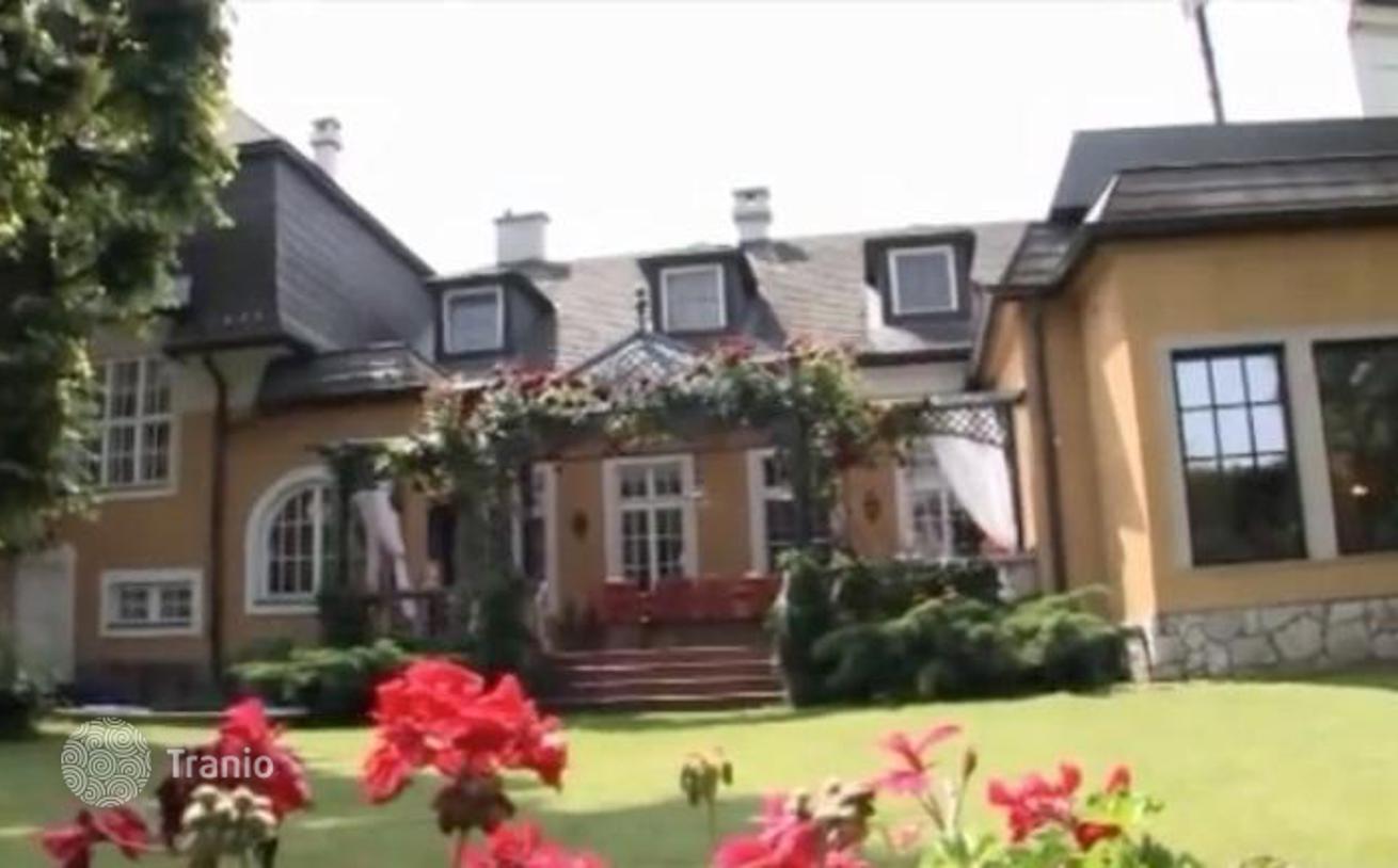 10bedrooms townhome for sale in Baden bei Wien for 3,200,000 €, ad