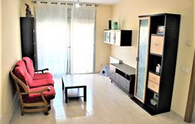 Beautiful apartment with a terrace in a residence with a swimming pool, Lloret de Mar, Spain for 205,000 €