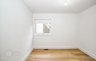 9-bedroom townhouse in Old Toronto for 1,099,000 €
