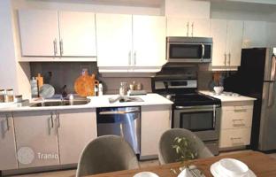 4-bedroom apartment in Bay Street for C$881,000