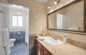 Townhome – North York, Toronto, Ontario,  Canada for C$1,502,000