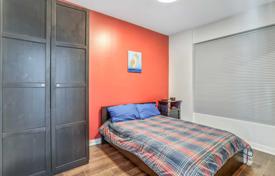 Apartment – The Queensway, Toronto, Ontario,  Canada for C$751,000