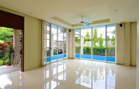 4-bedroom cottage in Watthana for $5,800 per week