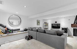 8-bedroom house in East York for C$1,212,000