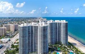 Bright apartment with ocean views in a residence on the first line of the beach, Fort Lauderdale, Florida, USA for $1,319,000