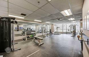 7-bedroom apartment in Etobicoke for C$931,000