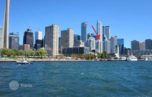 2-bedroom apartment in Queens Quay West for C$1,198,000