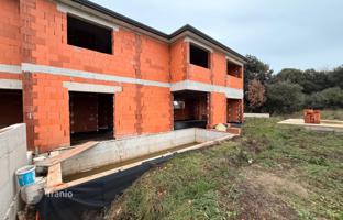 4-room house 130 m² in Ližnjan for 320,000 €