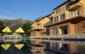 Three-level apartment with a garage in Herceg Novi, Montenegro for 199,000 €
