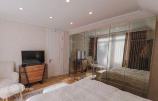 3-bedroom house 300 m² in Tbilisi (city) for $750,000