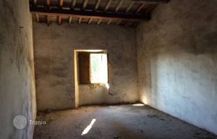 15-bedroom villa 1,400 m² in Signa for 780,000 €