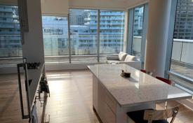 Apartment – Queens Quay East, Old Toronto, Toronto,  Ontario,   Canada for C$1,250,000