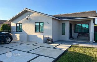 4-bedroom house 152 m² in Hialeah for $605,000