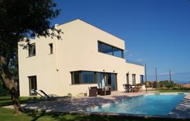 Modern villa with a swimming pool and a view of the sea, Begur, Spain for 4,600 € per week