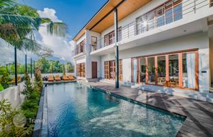 5-bedroom villa 385 m² in Cemagi for $722,000