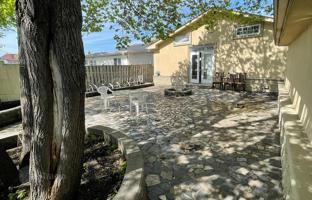 11-bedroom house in Etobicoke for C$1,836,000