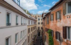 Elegant penthouse in the center of Rome for 1,650,000 €