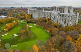 3-bedroom apartment in Etobicoke for C$977,000