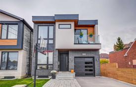Townhome – Etobicoke, Toronto, Ontario,  Canada for C$2,154,000