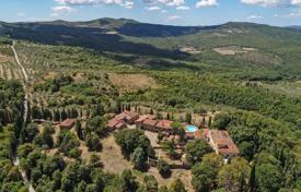 Estate for sale in Tuscany with vineyards. Good deal! for 5,300,000 €