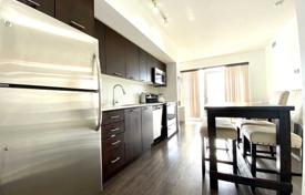 Apartment – Lake Shore Boulevard West, Etobicoke, Toronto,  Ontario,   Canada for C$880,000