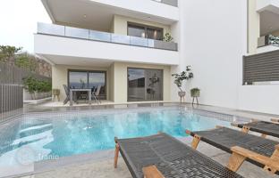3-bedroom apartment 108 m² in Vrbnik for 450,000 €