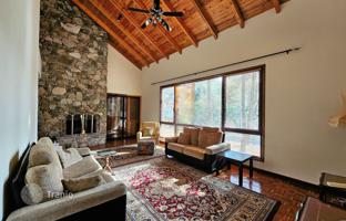 2-bedroom villa 186 m² in Trimiklini for 620,000 €