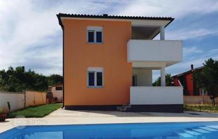 3-room house 150 m² in Valbandon for 500,000 €