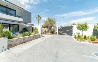 2-bedroom apartment 74 m² in Torrevieja for 340,000 €
