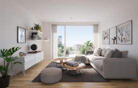 Bright apartment with a balcony in a prestigious area, Lisbon, Portugal for 770,000 €