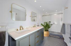 Condo – Island Avenue, Miami Beach, Florida,  USA for $975,000
