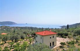 Three-level villa with a large plot and sea views in Galatas, Peloponnese, Greece for 290,000 €